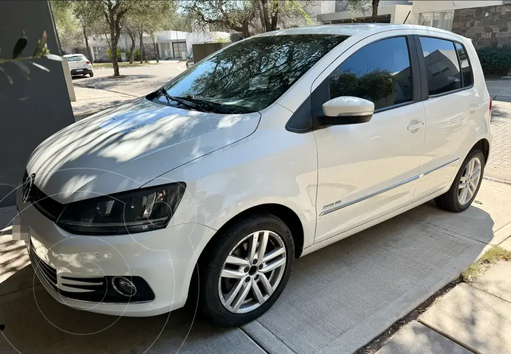 Volkswagen Fox 5P Highline (1598 Cc) 2016 - foto 2