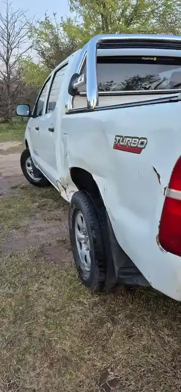 Toyota Hilux 2.5 4X2 Dx Dc  2011 - foto 4