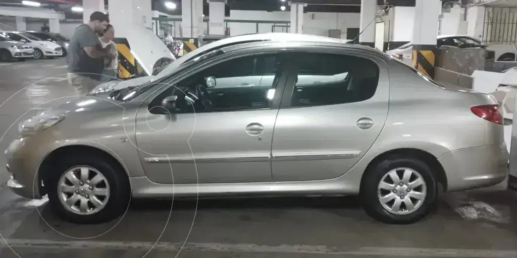 Peugeot 207 Compact Sedán 1.4 Xs 4P  2012 - foto 2