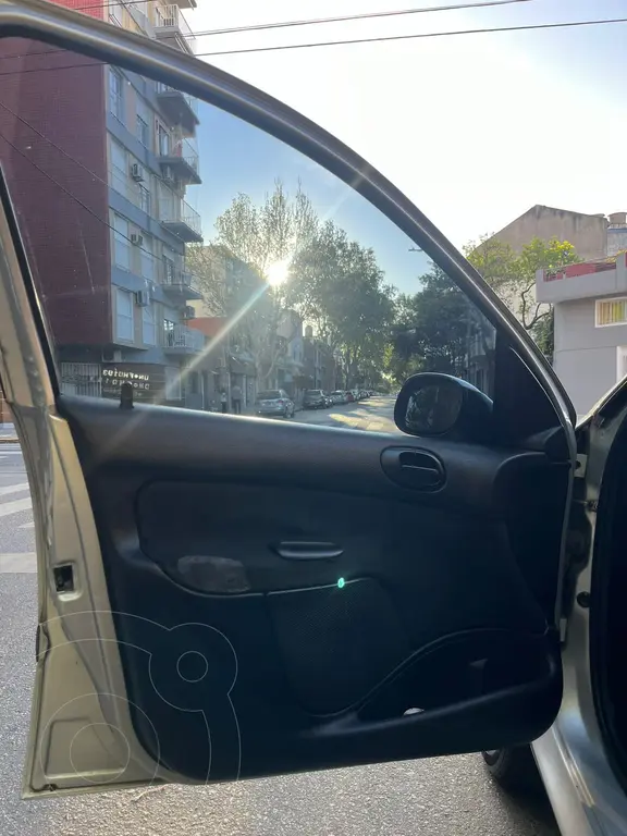 Peugeot 206 1.6 Xr Premium 5P Tiptronic (1587 Cc) 2006 - foto 4