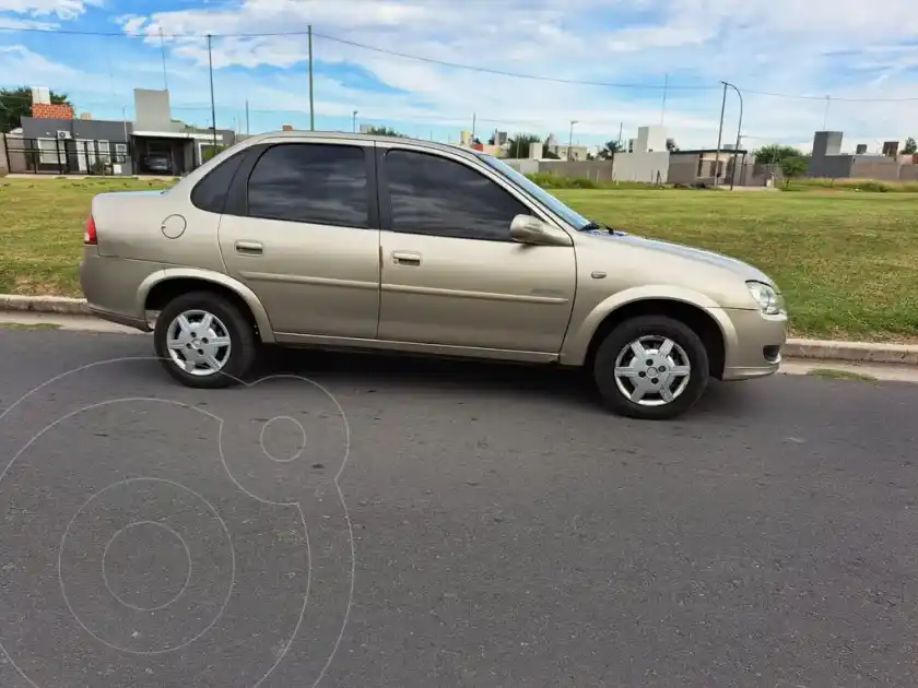 Chevrolet Classic 4P Ls  2013 - foto 3