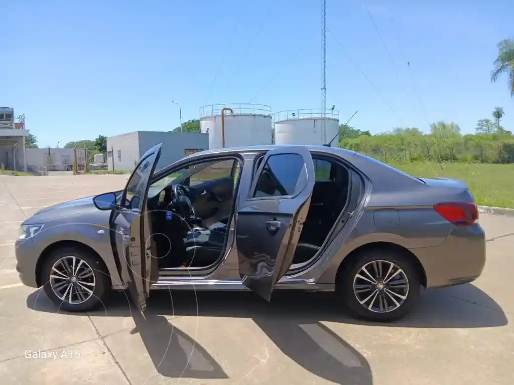 Peugeot 301 Allure 1.6 Hdi Plus  2019 - foto 4