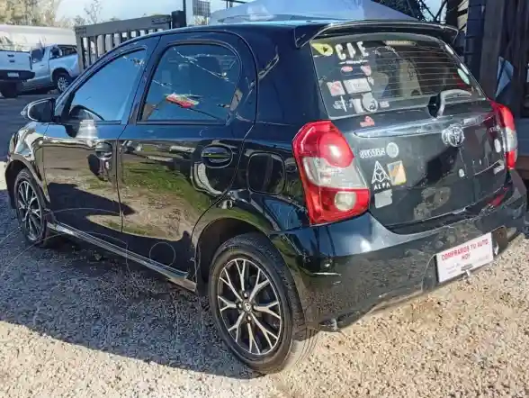 Toyota Etios Sedán Xls  2018 - foto 5