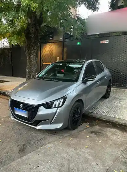 Peugeot 208 Feline 1.6 Tiptronic  2021 - foto 2