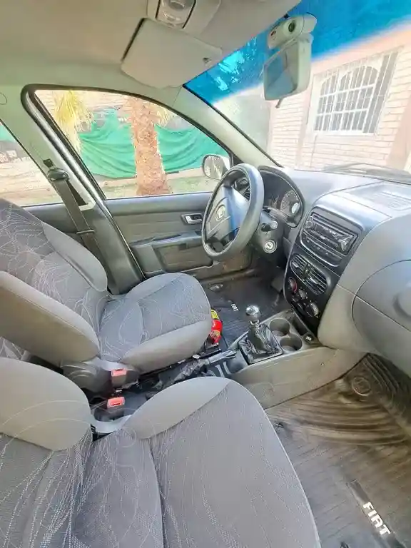 Fiat Siena El 1.4  2015 - foto 4