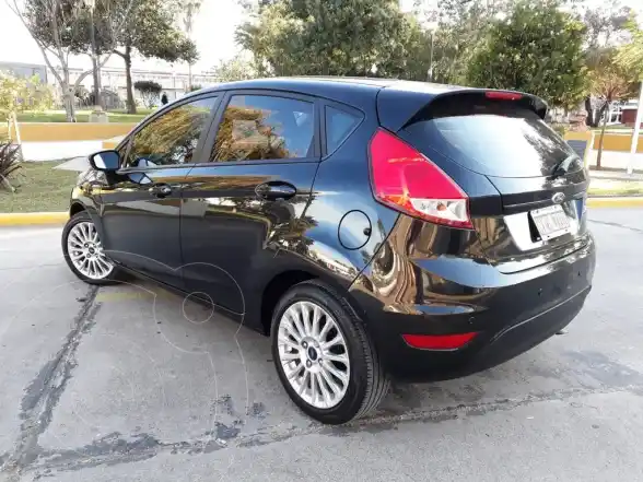 Ford Fiesta Kinetic Se  2014 - foto 2