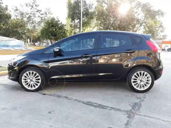 Ford Fiesta Kinetic Se  2014 - foto 3