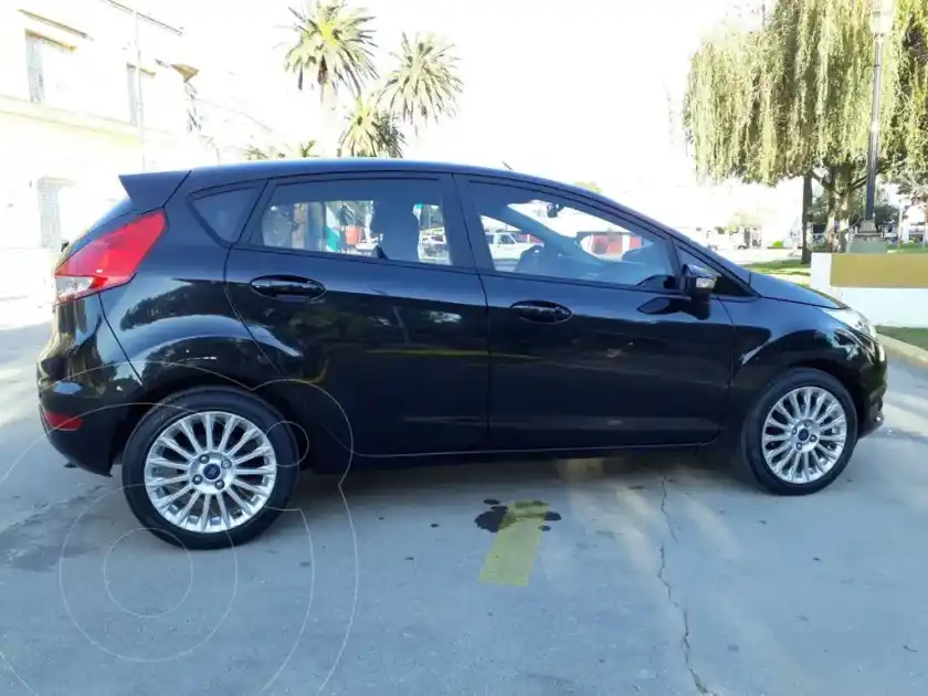 Ford Fiesta Kinetic Se  2014 - foto 4