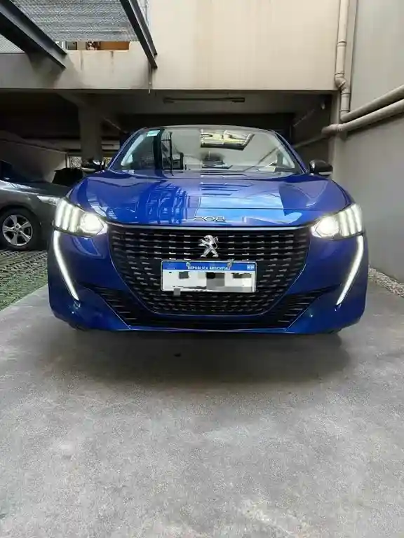 Peugeot 208 Feline 1.6 Tiptronic  2021 - foto 2