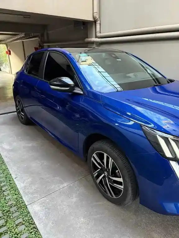 Peugeot 208 Feline 1.6 Tiptronic  2021 - foto 4