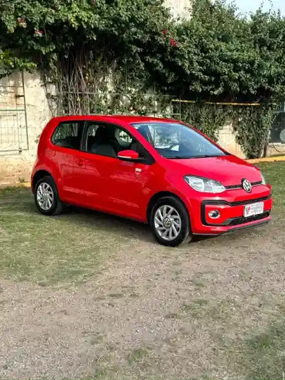 Volkswagen Up! 3P 1.0 High Up! 2016/17  2018 - foto 3