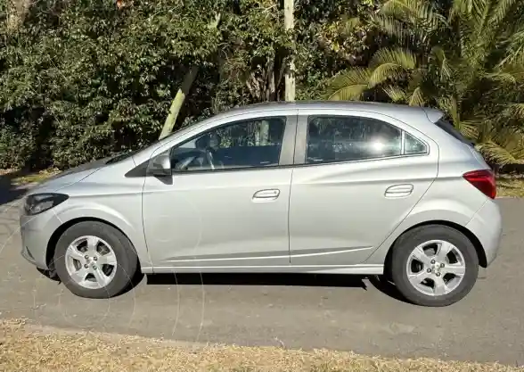 Chevrolet Onix Lt  2018 - foto 2