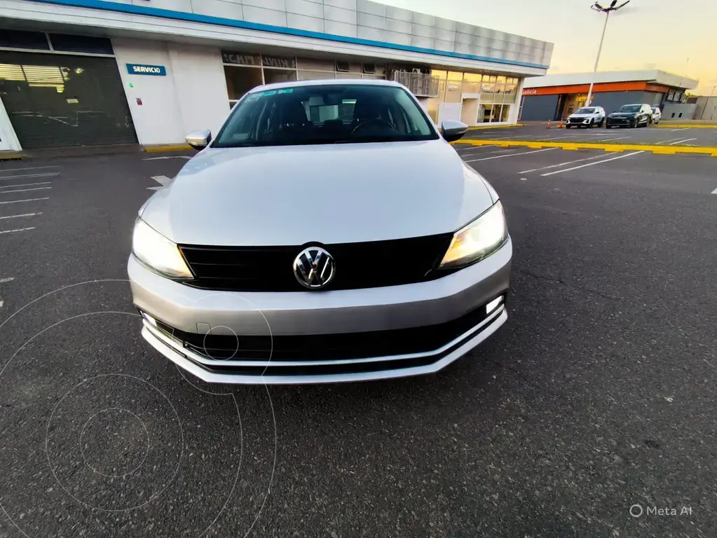 Volkswagen Vento 2.0 Fsi Advance Summer Package (1984 Cc) 2016 - foto 2