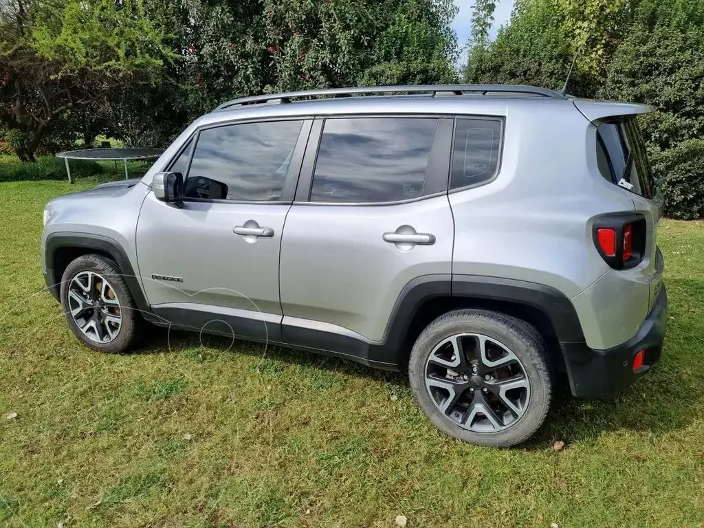 Jeep Renegade Longitude Aut (1747 Cc) 2022 - foto 3