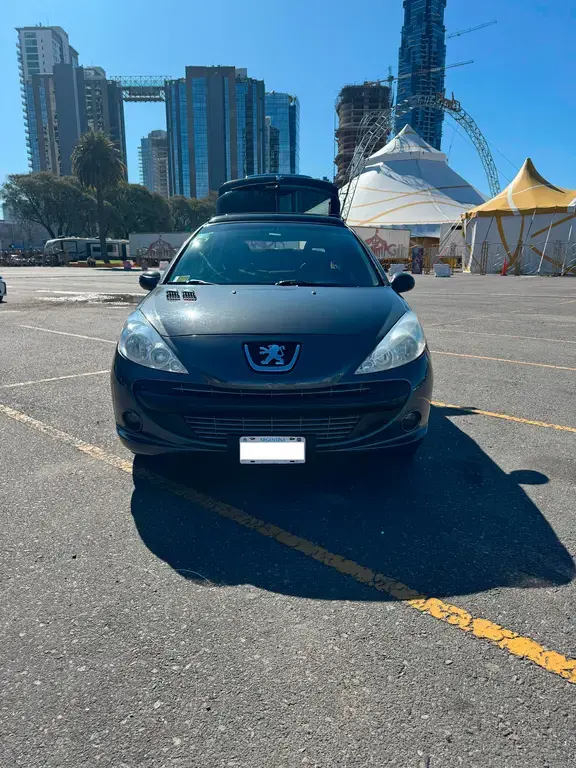 Peugeot 207 Compact 2.0 Hdi Xt Premium 5P (1997 Cc) 2011 - foto 2