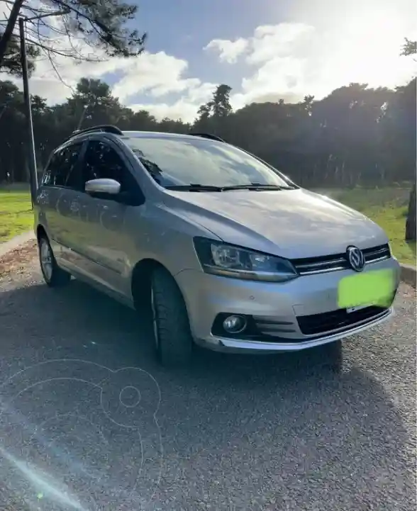 Volkswagen Suran 1.6 Highline  2015 - foto 3