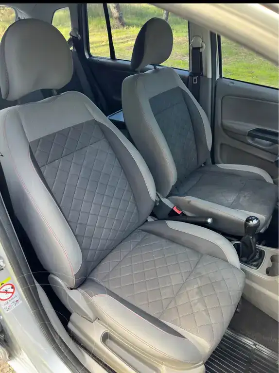 Volkswagen Suran 1.6 Highline  2015 - foto 5