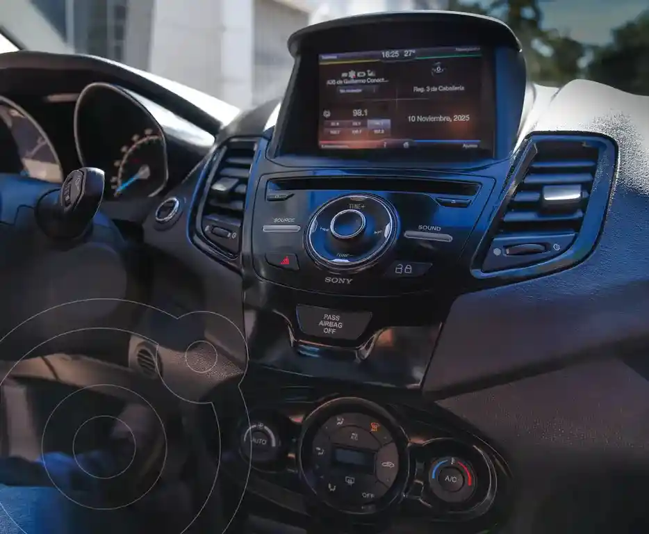 Ford Fiesta Kinetic Titanium  2014 - foto 5
