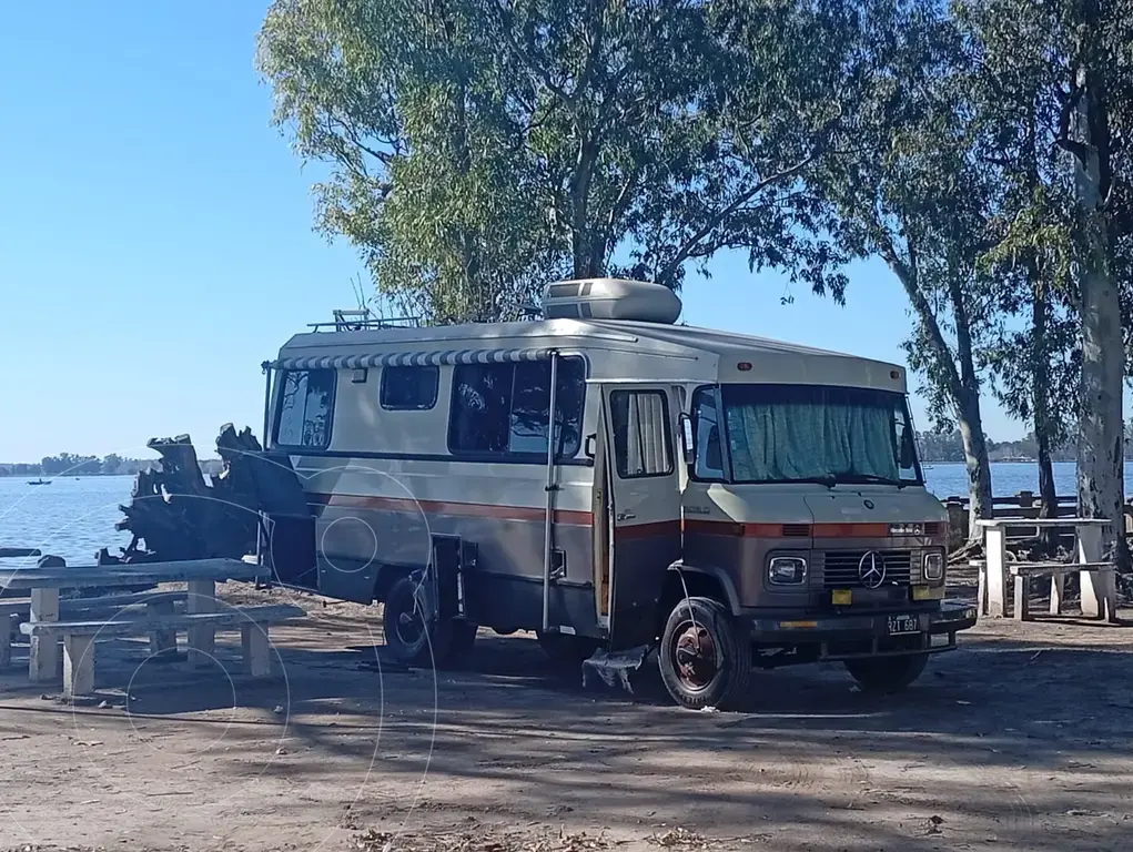 Mercedes Axor 2831-48 - 6X4 Cab Ext 1973 - foto 4