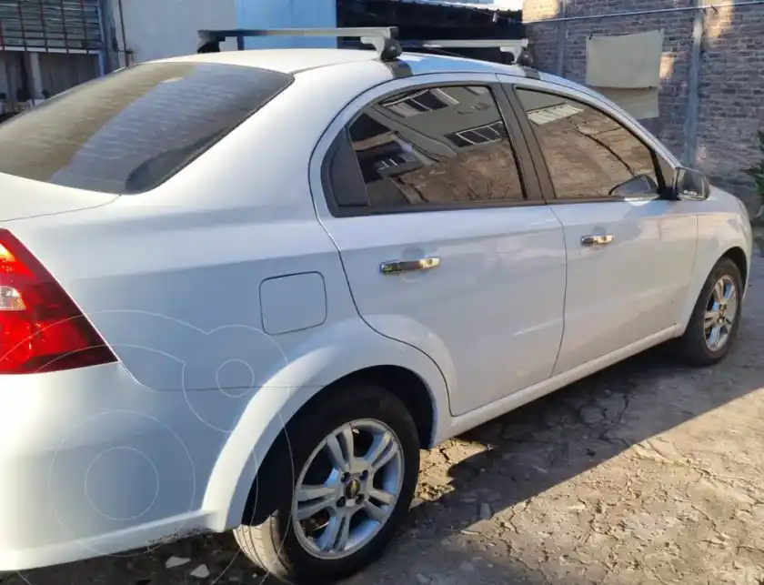 Chevrolet Aveo Lt  2012 - foto 4