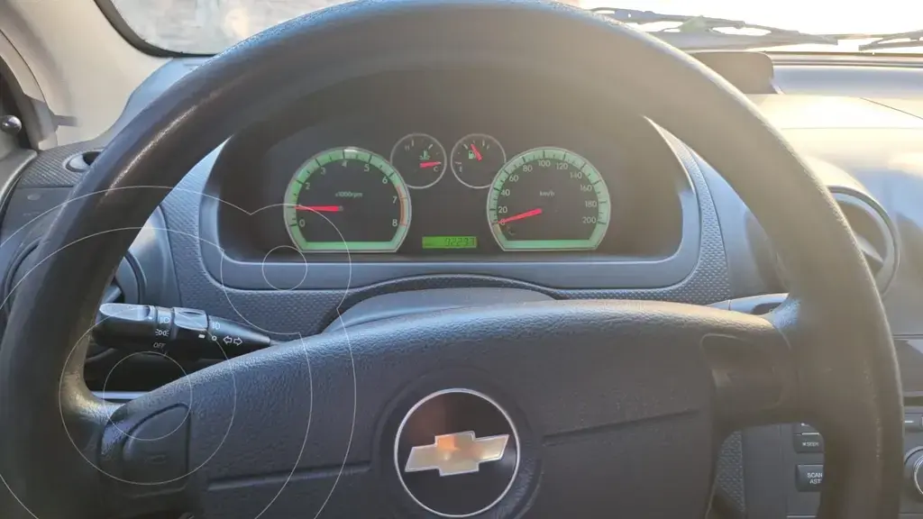 Chevrolet Aveo Lt  2012 - foto 5