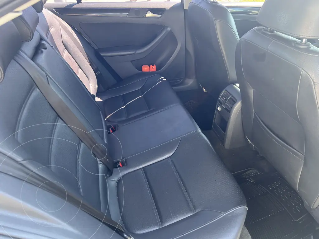 Volkswagen Vento 2.5 Fsi Luxury (2480 Cc) 2014 - foto 3