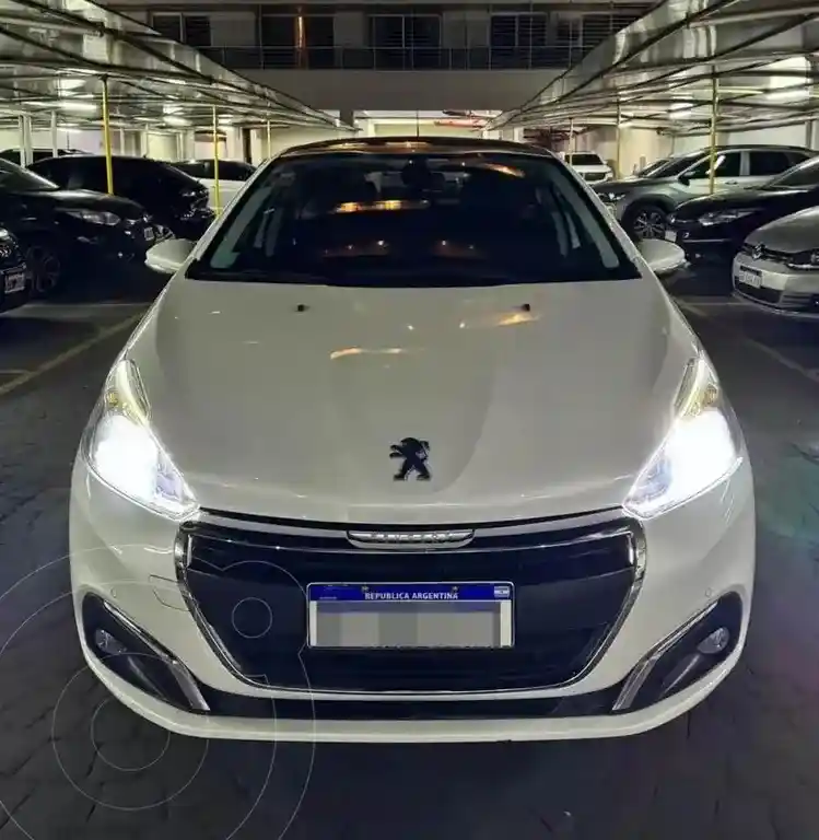 Peugeot 208 Feline 1.6  2019 - foto 2