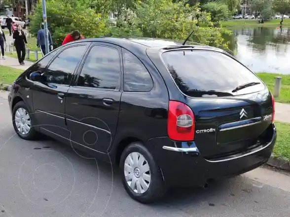 Citroën Xsara Picasso 1.6I Exclusive  2012 - foto 2