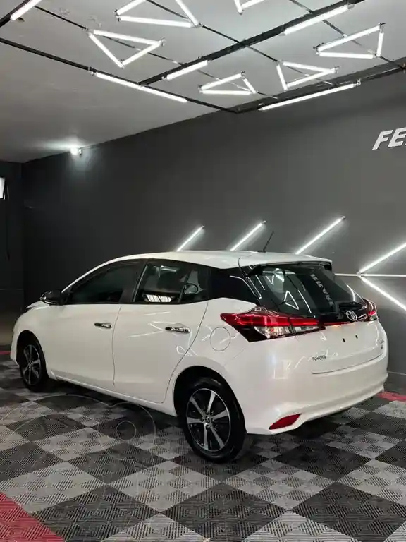 Toyota Yaris 1.5 S Cvt  2018 - foto 2