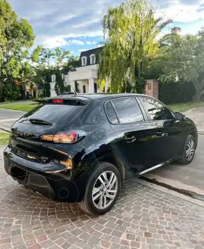 Peugeot 208 Allure 1.6  2021 - foto 4