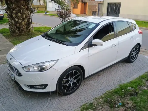 Ford Focus 5P 2.0L Titanium Aut (2000 Cc) 2017 - foto 1