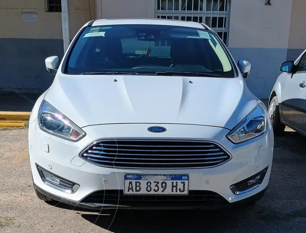 Ford Focus 5P 2.0L Titanium Aut (2000 Cc) 2017 - foto 2