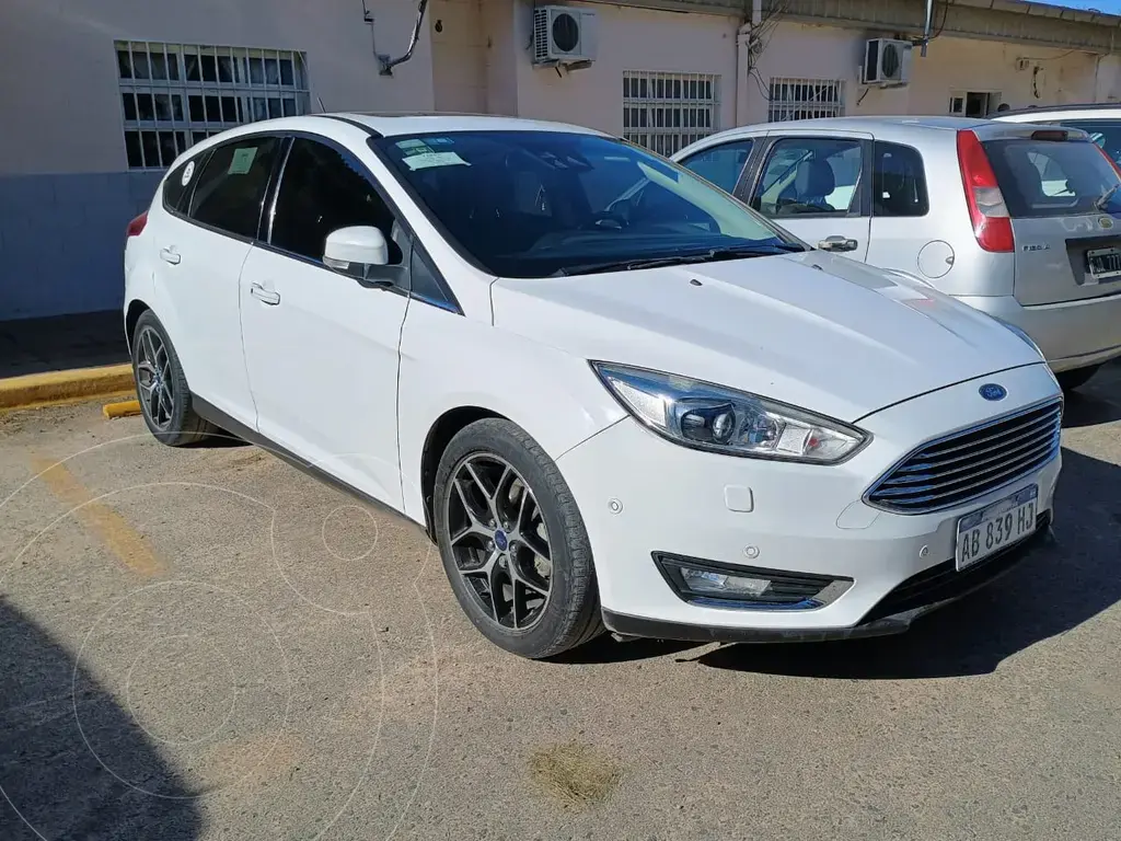 Ford Focus 5P 2.0L Titanium Aut (2000 Cc) 2017 - foto 3