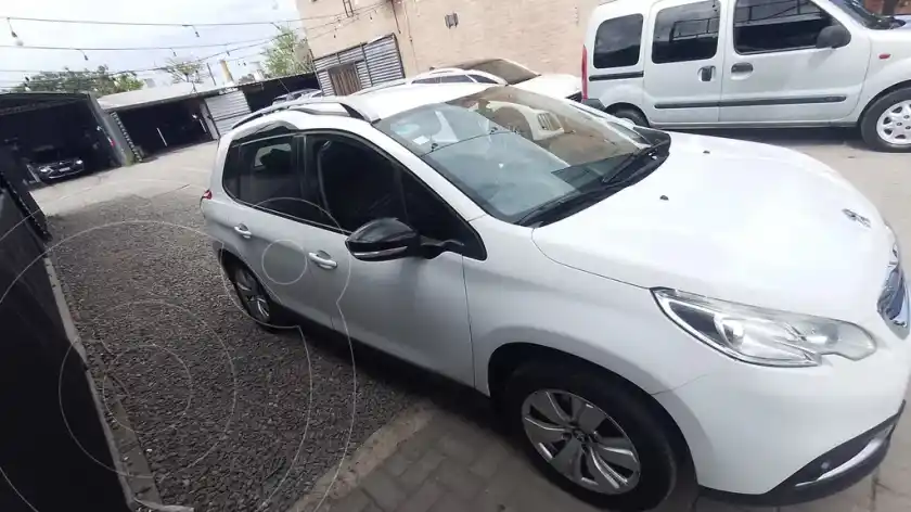 Peugeot 2008 Allure  2019 - foto 4