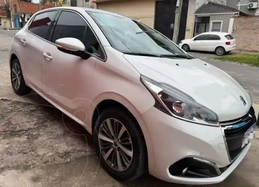 Peugeot 208 Feline 1.6  2018 - foto 1