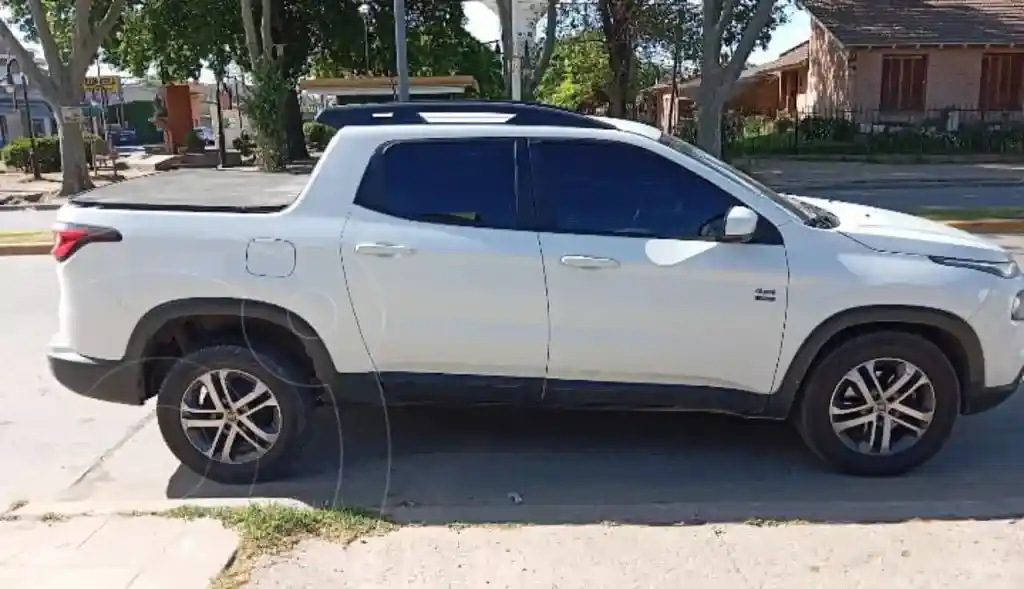 Fiat Toro 2.0 Tdi Freedom 4X4 Cd Pack Xtreme  2017 - foto 3