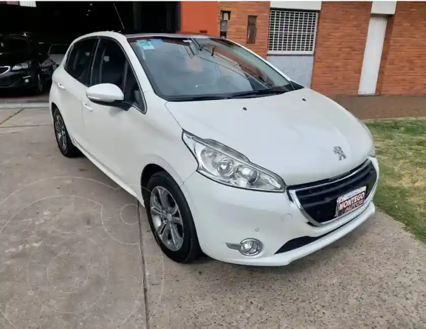 Peugeot 208 Feline 1.6 Pack Cuir  2015 - foto 3