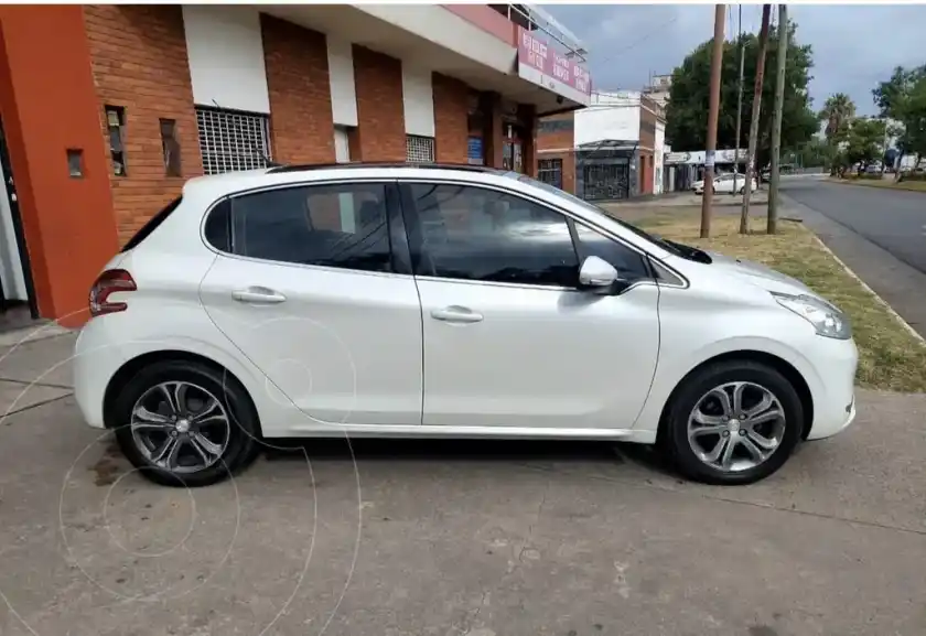 Peugeot 208 Feline 1.6 Pack Cuir  2015 - foto 4
