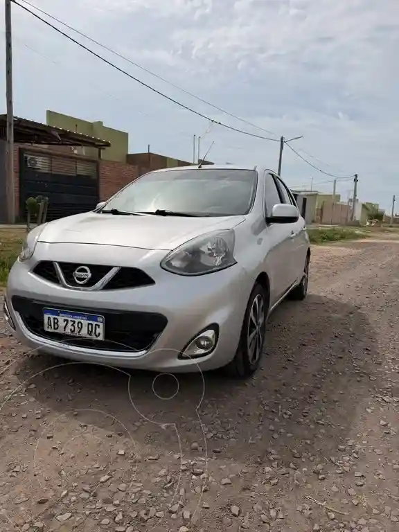 Nissan March Advance Media Tech Aut  2017 - foto 1