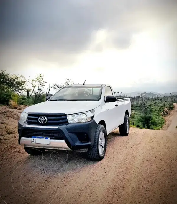 Toyota Hilux 2019 - foto 1