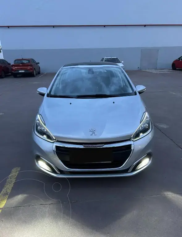Peugeot 208 Feline 1.6  2020 - foto 3