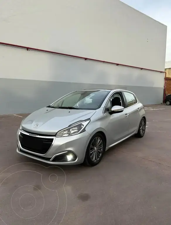 Peugeot 208 Feline 1.6  2020 - foto 4