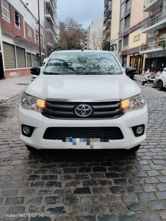 Toyota Hilux 2.8 4X4 Sr Tdi Dc (2755 Cc) 2018 - foto 2