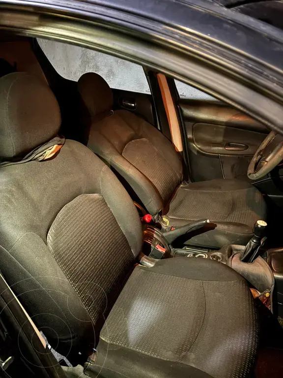 Peugeot 207 Compact 1.4 Hdi Allure 5P (1398 Cc) 2012 - foto 4