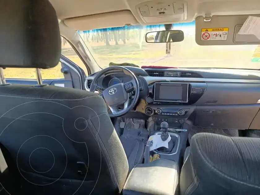 Toyota Hilux 2.8 4X4 Srv Tdi Dc  2019 - foto 4