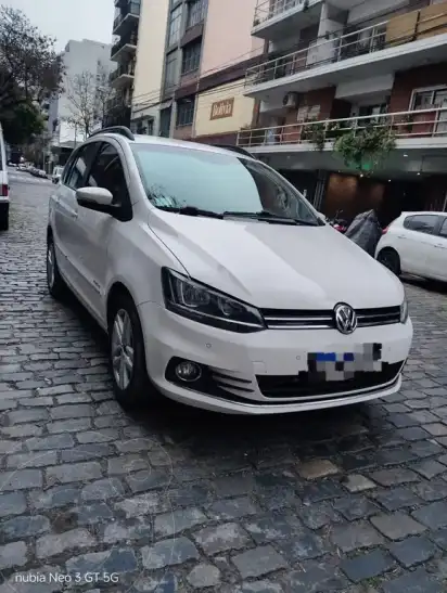 Volkswagen Suran 1.6 Highline  2017 - foto 1