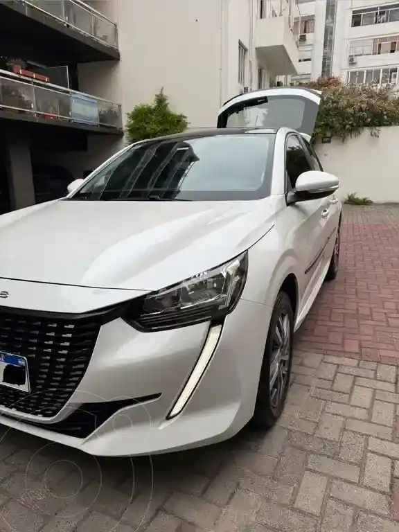 Peugeot 208 Allure 1.6 Tiptronic  2022 - foto 2