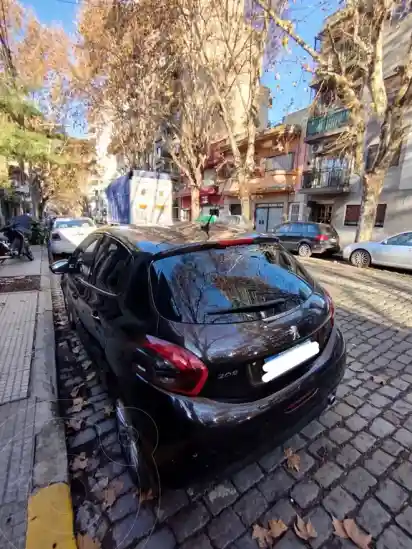 Peugeot 208 Allure 1.6 Tiptronic  2018 - foto 2