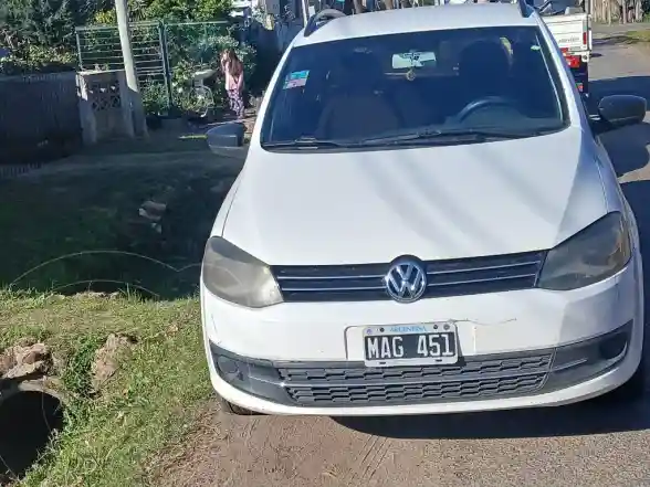 Volkswagen Suran 1.6 Trendline  2013 - foto 1