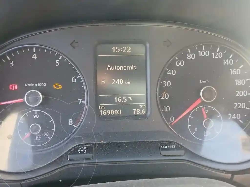 Volkswagen Suran 1.6 Trendline  2013 - foto 4